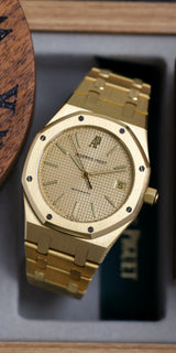 Audemars Piguet Royal Oak Jumbo midsized 'jumbo' 14700BA