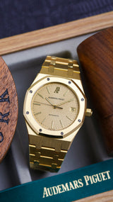 Audemars Piguet Royal Oak Jumbo midsized 'jumbo' 14700BA