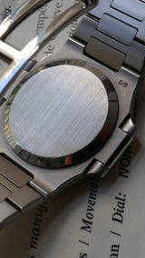 Patek Philippe Nautilus Pristine condition. Box and papers 3800/1a