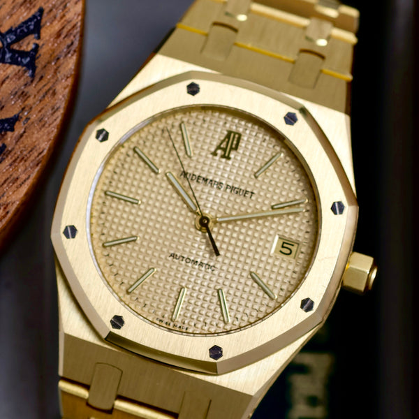 Audemars Piguet Royal Oak Jumbo midsized 'jumbo' 14700BA