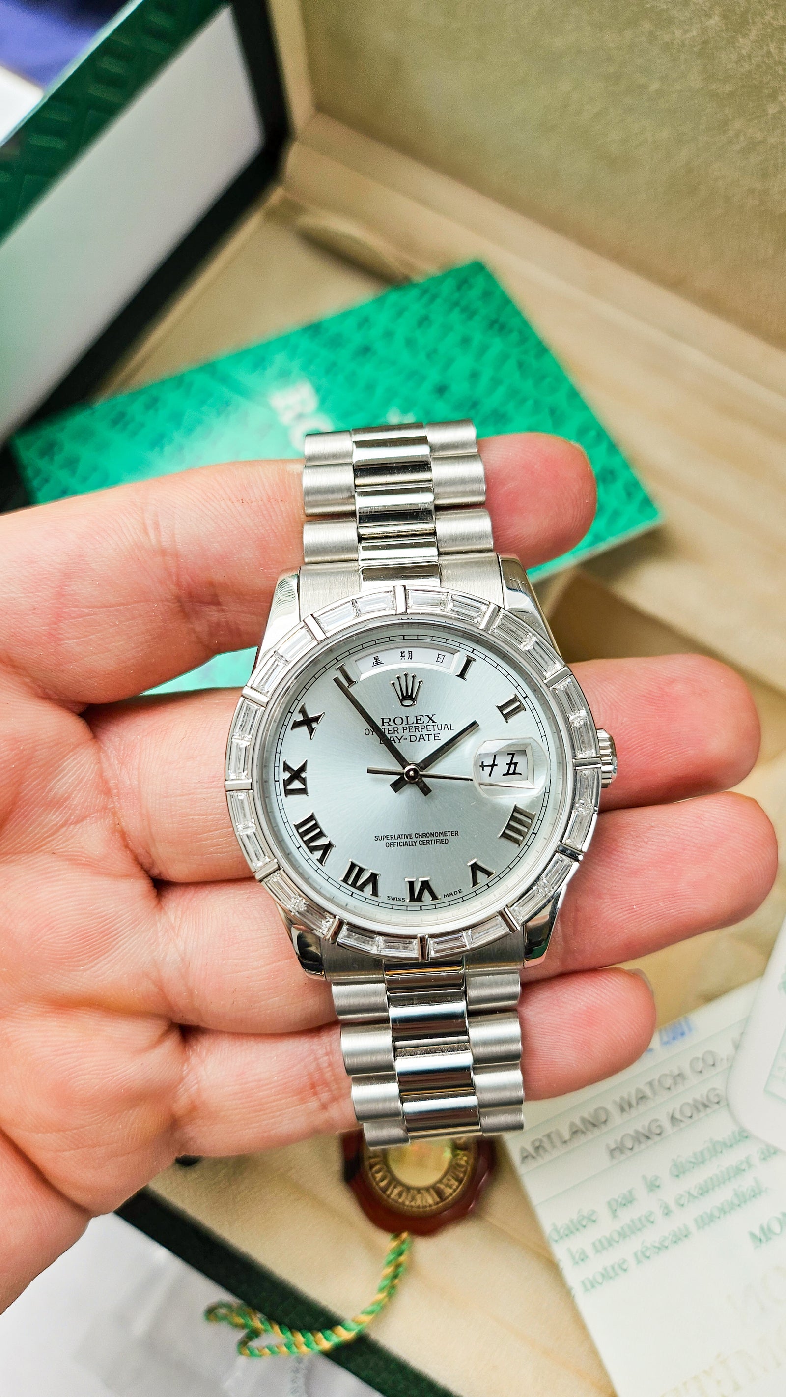 Rolex Day-Date 36 Platinum 118366 | Baguette Bezel Full Set