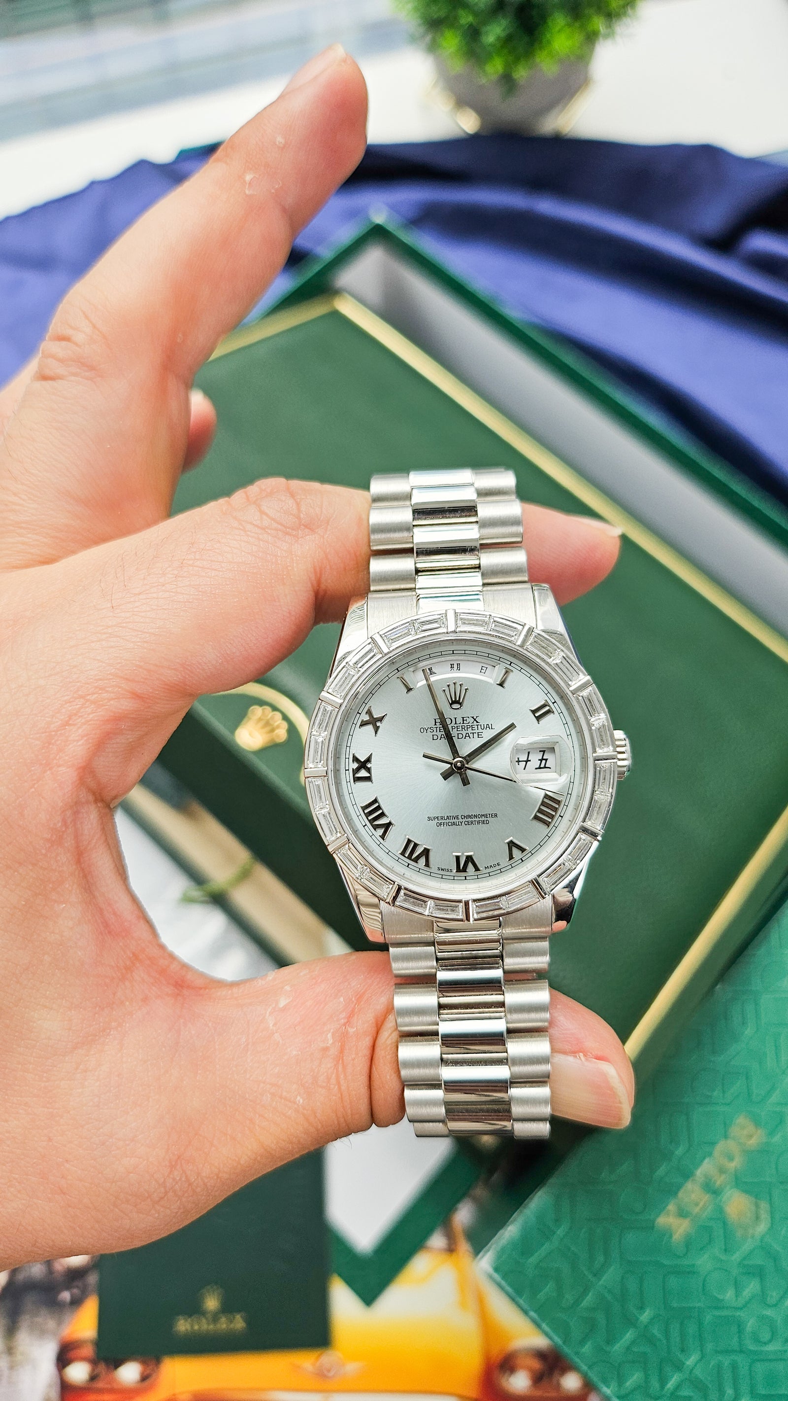 Rolex Day-Date 36 Platinum 118366 | Baguette Bezel Full Set