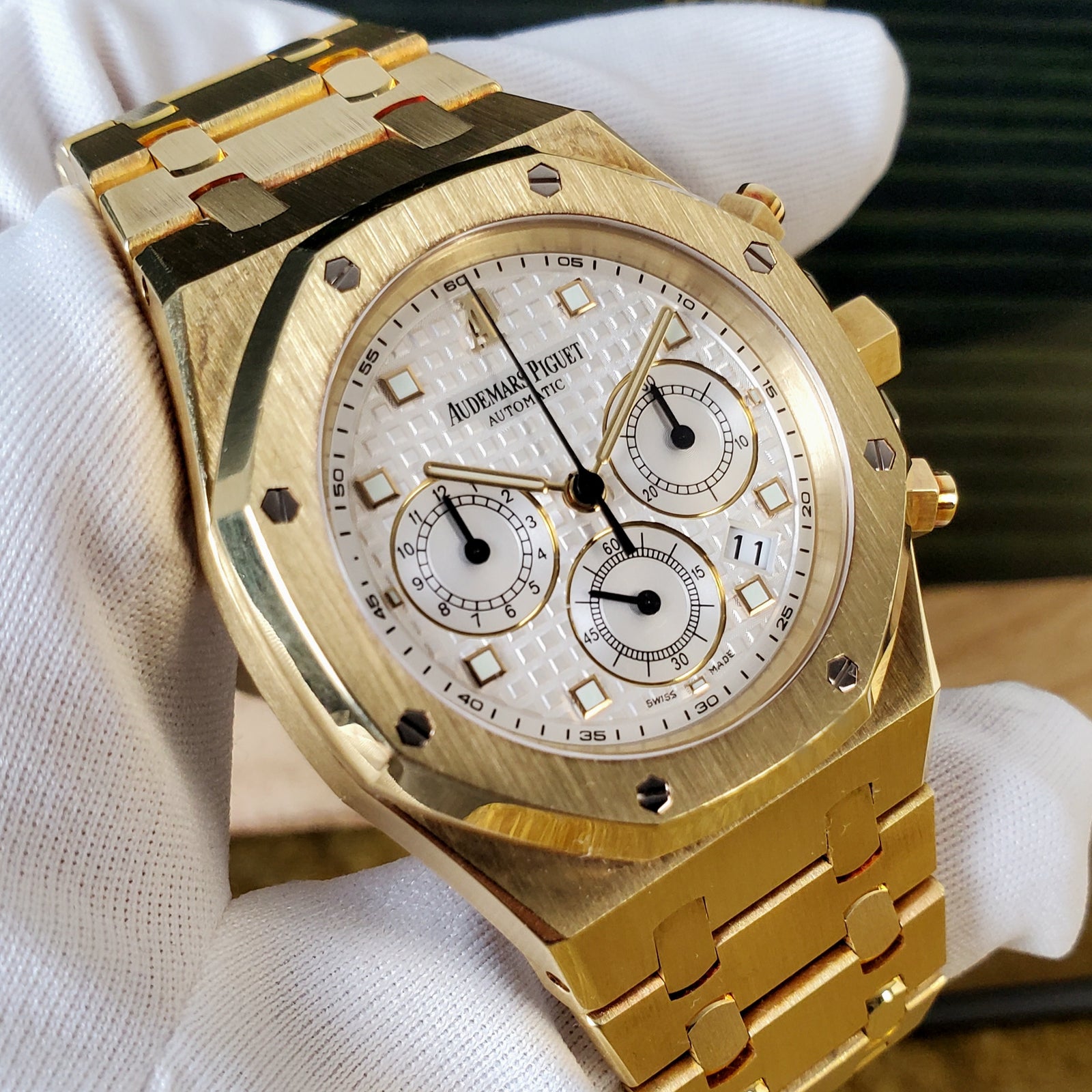 Audemars Piguet Royal Oak full yellow gold Chronograph Newyorkwatchgallery